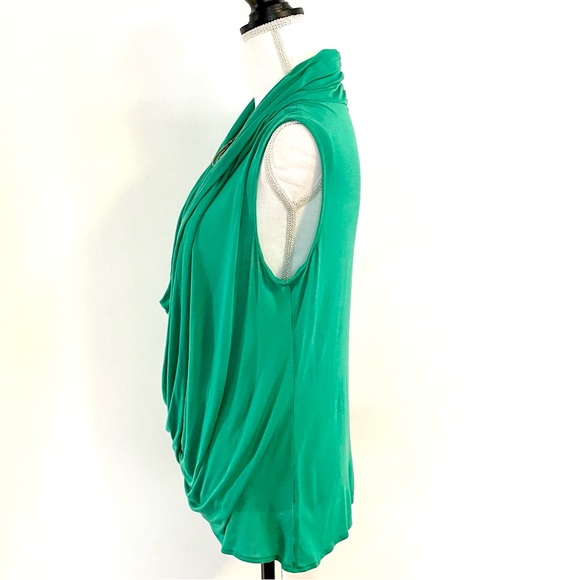 Jennifer Lopez Women’s Surplice Sleeveless Top - Picture 6 of 12